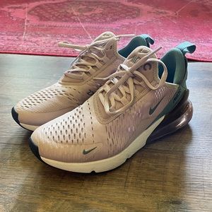 NIKE women’s air max 270s